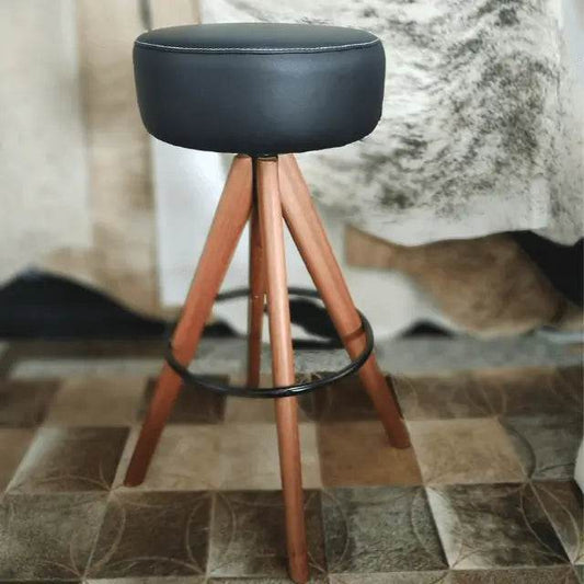 Banqueta em Couro Évora – Elegância em Couro Legítimo e Madeira | Assento Giratório - Habitat Leather Goods