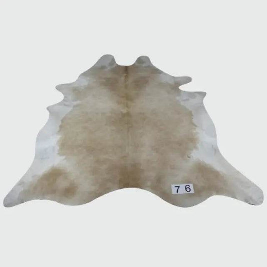 Tapete de Pele de Couro de Boi - 2.65 X 2.26m -76 - Habitat Leather Goods