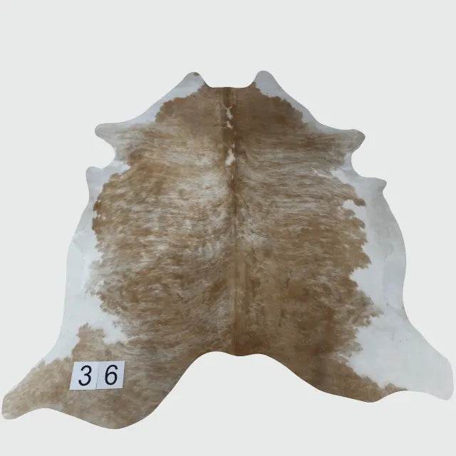 Tapete de Pele de Couro de Boi - 2.20 X 1.96m -36 - Habitat Leather Goods