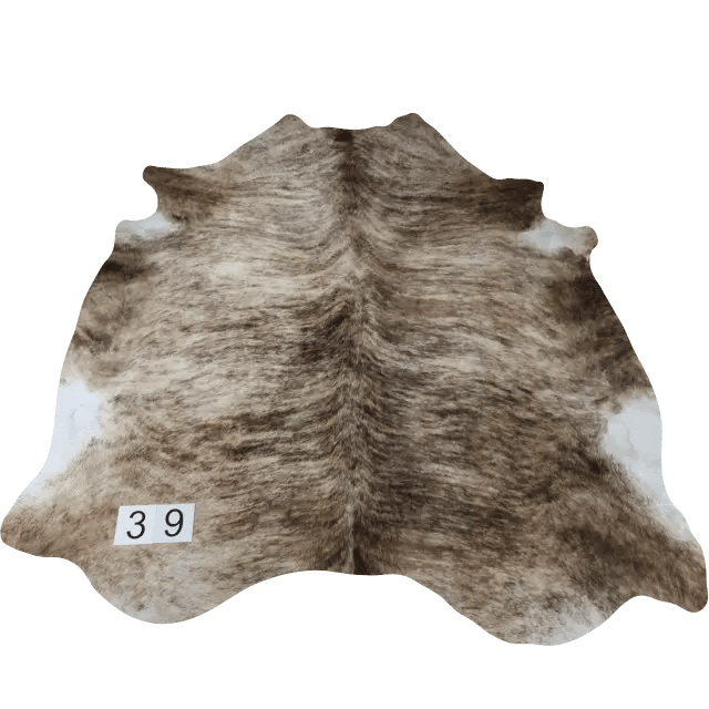 Tapete de Pele de Couro de Boi - 2.10 X 1.96m -39 - Habitat Leather Goods