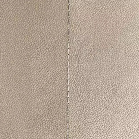 Poltrona Couro Natural Adana – Sofisticação Contemporânea com Pronta Entrega