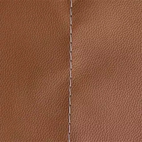 Poltrona Couro Natural Adana – Sofisticação Contemporânea com Pronta Entrega
