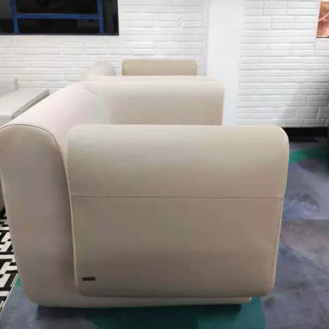 Poltrona Couro Natural Roma - Cor Fendi - A Pronta Entrega
