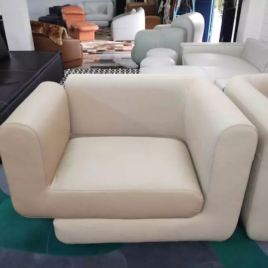 Poltrona Couro Natural Roma - Cor Fendi - A Pronta Entrega