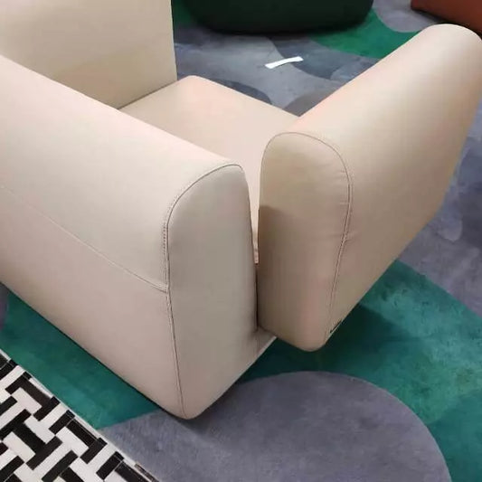 Poltrona Couro Natural Roma - Cor Fendi - A Pronta Entrega
