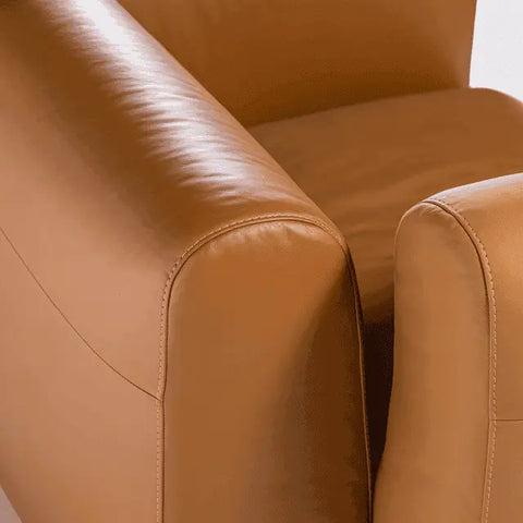 Poltrona Couro Natural Roma | Cor Camel - A Pronta Entrega