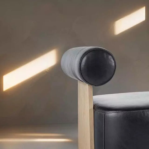 Poltrona Couro Natural Tóquio – Conforto e Sofisticação com Pronta Entrega
